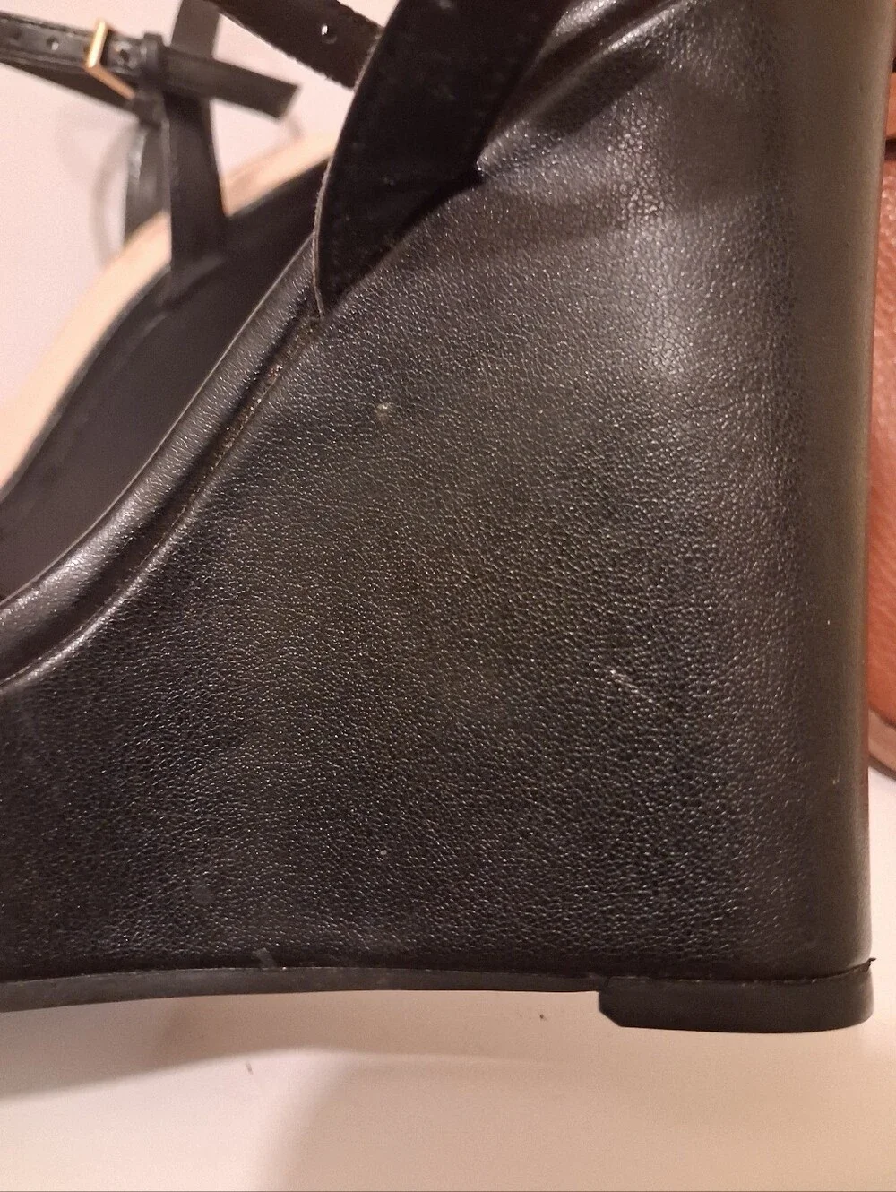 GUESS Black Platform Wedge Sandals Women's Size 6 Ankle Strap Gold Logo